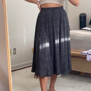 Pleated Print Midi Skirt